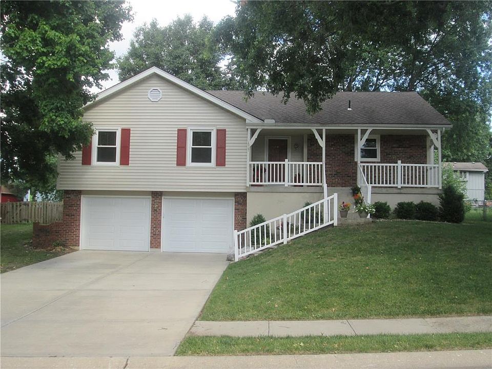 1st image of 1627 SE Boone Trl