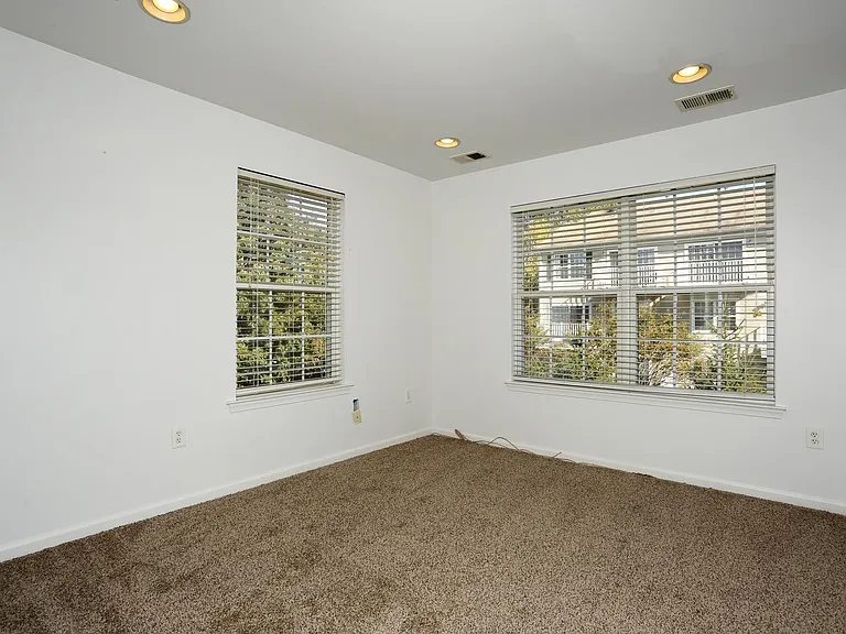 261 Riverwalk Way — Photo 23