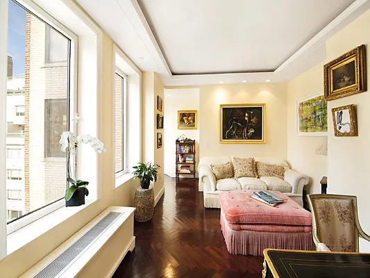 Sold by Sotheby's International Realty | media 5