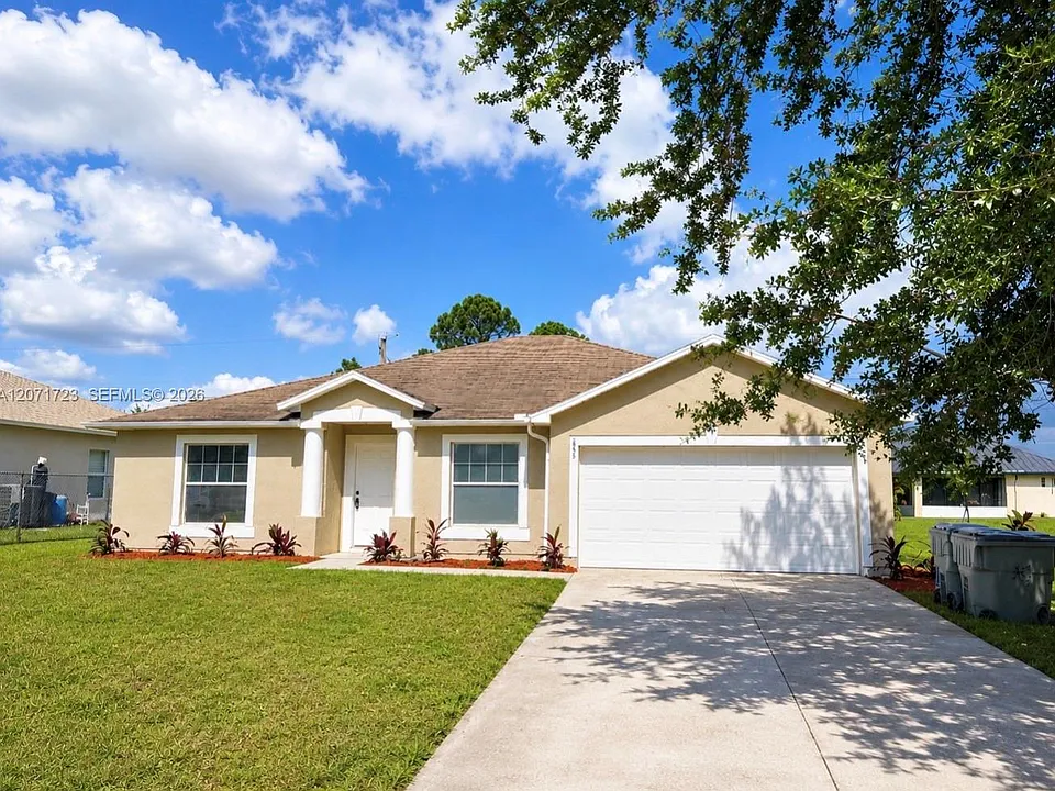 8356 103rd Ct