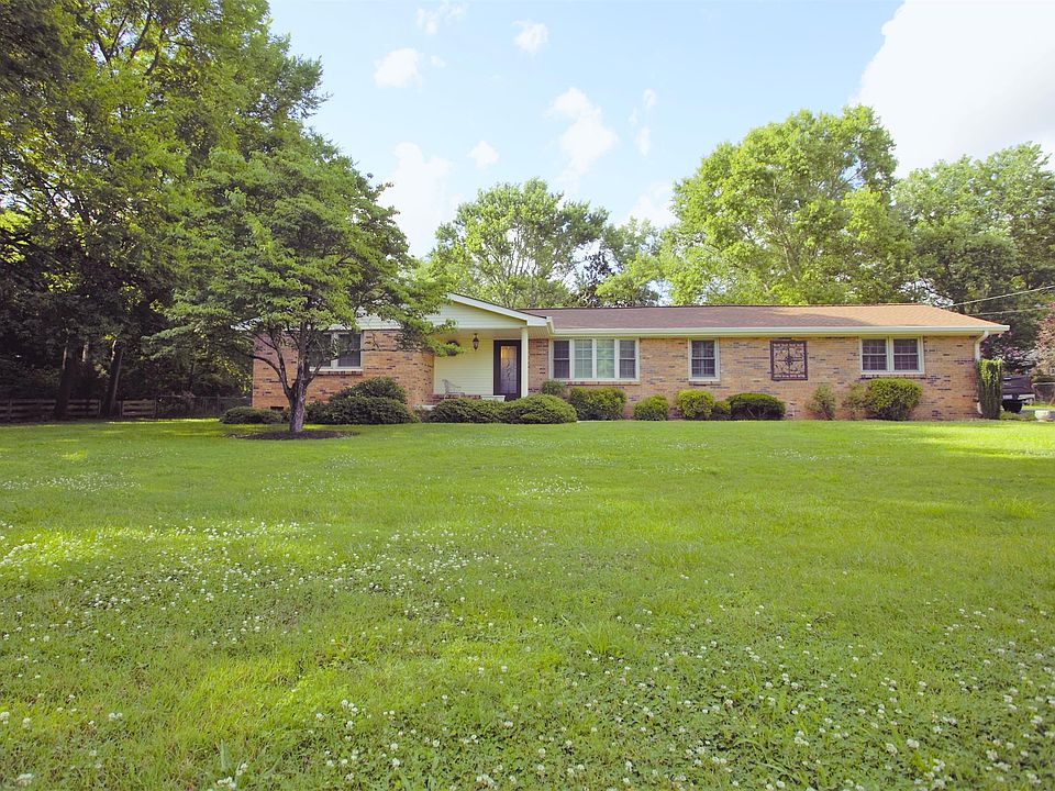 1st image of 401 E Gresham Dr