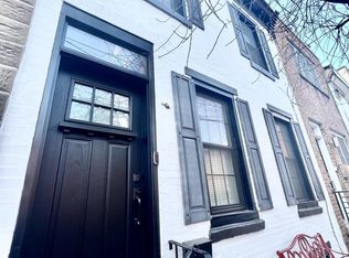 2110 Pemberton St, Philadelphia, PA 19146