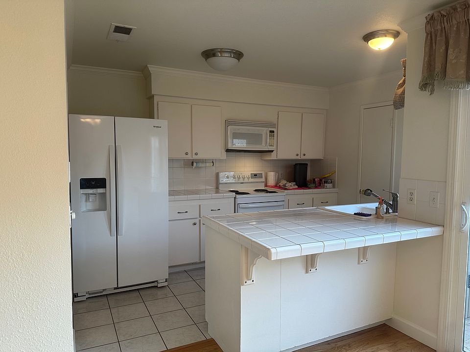 1st image of 28 Oliva Dr #D