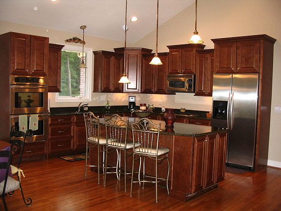 4th image of 1619 Hawk Ridge Dr