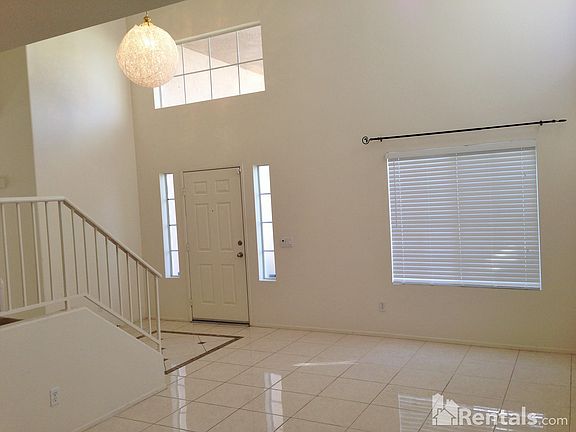 4th image of 39500 Bonaire Way