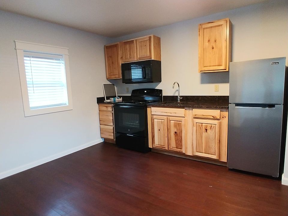 2nd image of 335 S Atlantic St #11