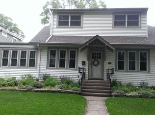 916 Walter Ave, Des Plaines, IL