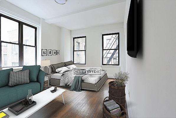 1st image of 140 W 46th St #6T