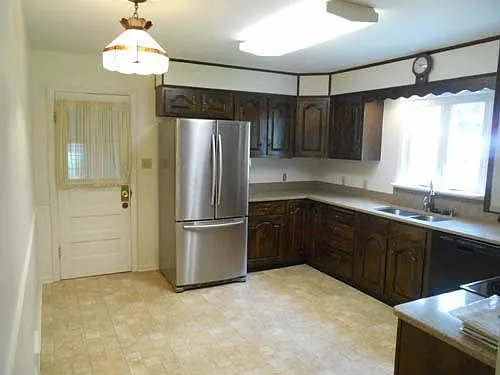 8 Cortland Dr — Photo 7