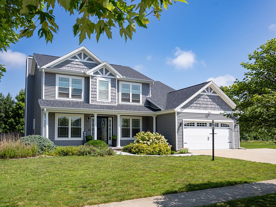 1st image of 302 Goldenrod Dr
