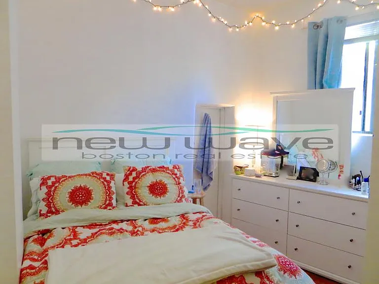 12 Columbus Sq #2 — Photo 15