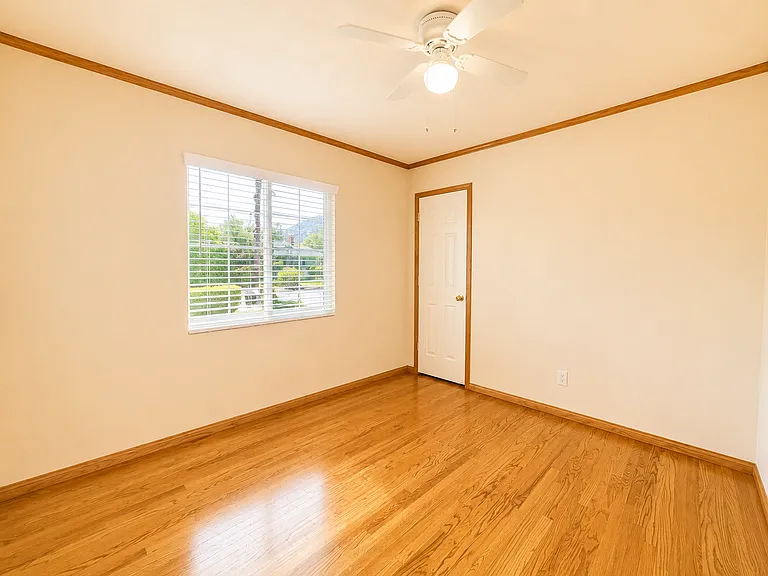 508 N Vermont Ave — Photo 17