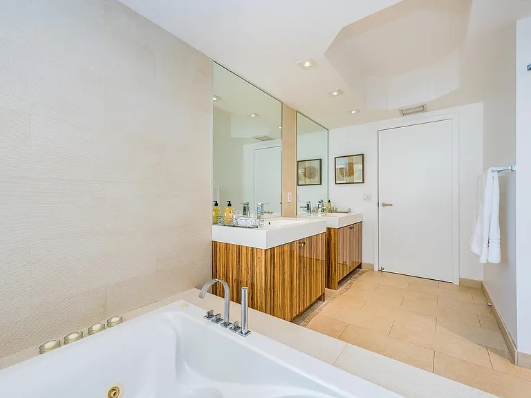 9595 Collins Ave #N2E — Photo 30