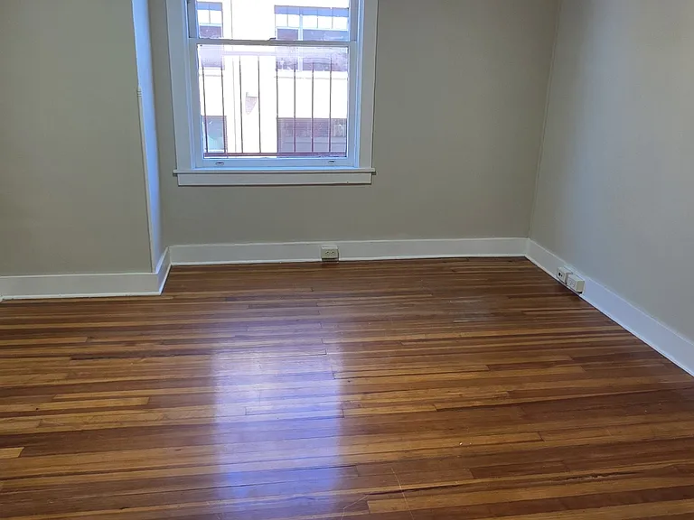 104 W Chestnut St #3F — Photo 8
