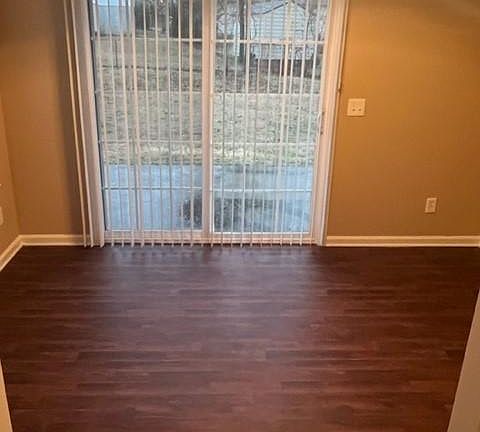 4th image of 511 Barking Dr