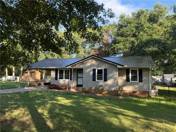 115 Woodfern Cir, Belton, SC 29627