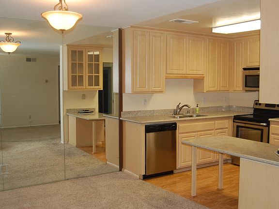 5th image of 290 Sequoia Ct APT 11