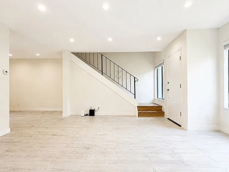 27943 Ridgebrook Ct — Photo 17