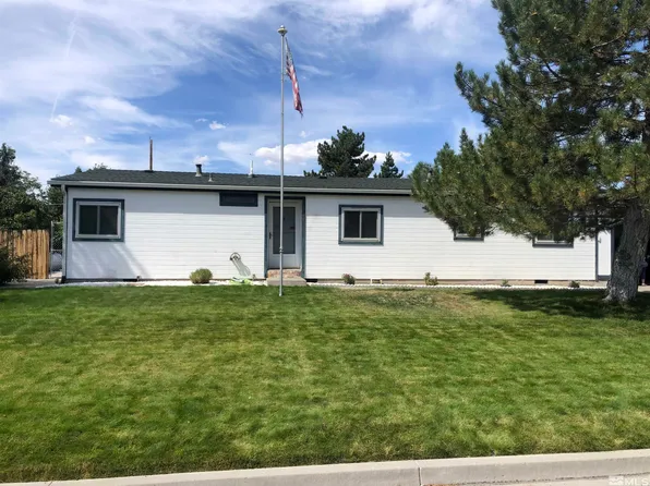 17235 Whippoorwill Ln, Reno, NV 89508