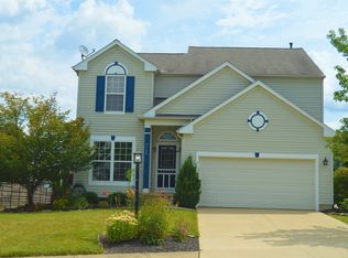 9720 Sunray Dr, Olmsted Falls, OH 44138