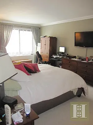 Rented by Halstead Real Estate | media 6