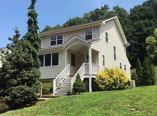 294 Spring Rd FLOOR 2, Huntington, NY 11743