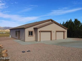 1095 N Old Chisholm Trl #1, Dewey, AZ 86327