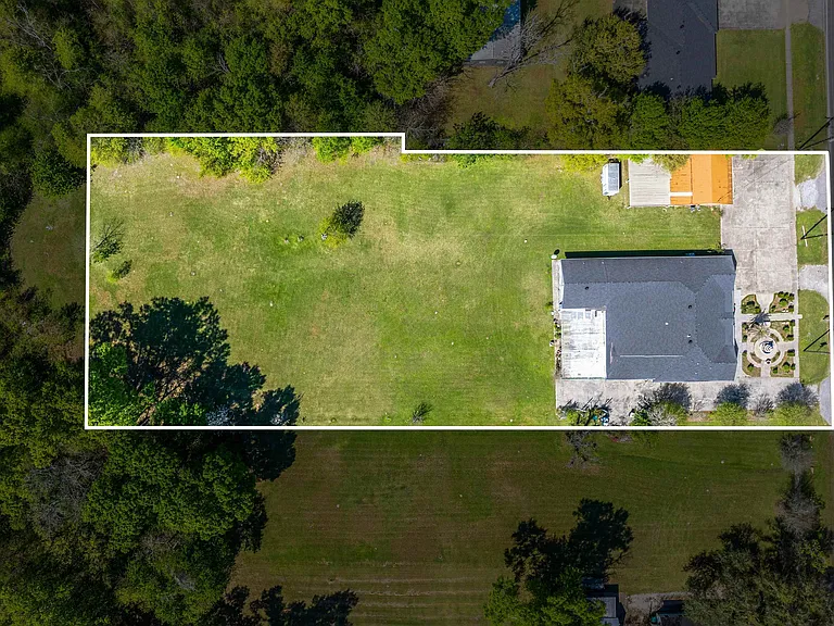 301 N Thomson Ave — Photo 31