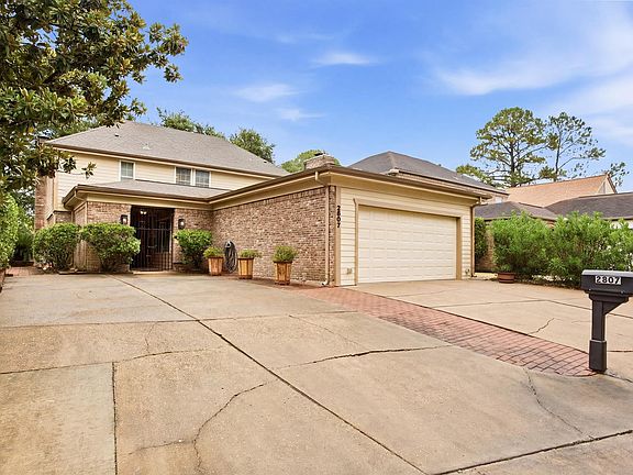 3rd image of 2807 Quail Hollow Dr