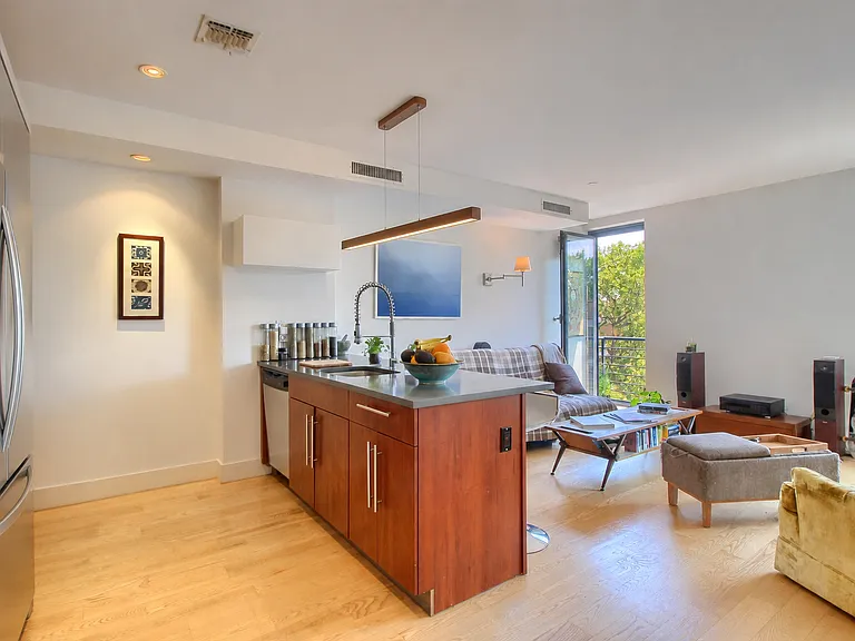 225 Maujer St #PHB — Photo 18