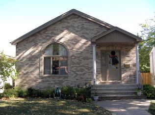 2933 Vernon Ave, Brookfield, IL 60513