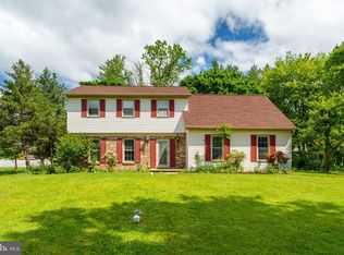 325 Delp Rd, Lancaster, PA 17601