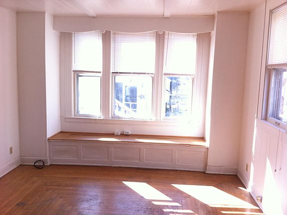4th image of 1700 17th St APT 3