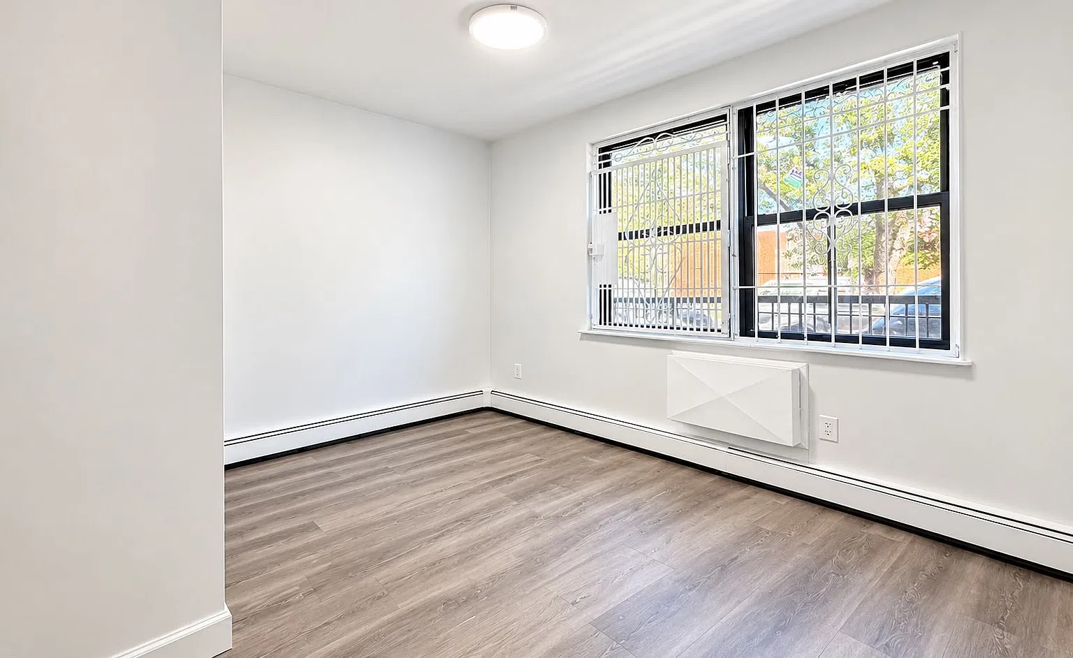 3 bed, $3,523 — Photo 3