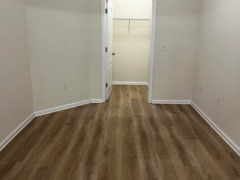 2109 Golden Lake Loop St — Photo 23
