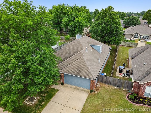 4th image of 2909 W Norman St