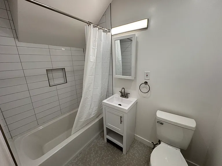 5447 Russell Ave #2 — Photo 5