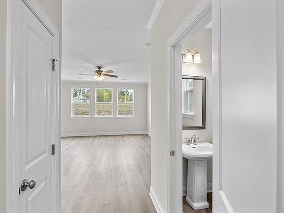 5th image of 457 Helen Drive #Wd287