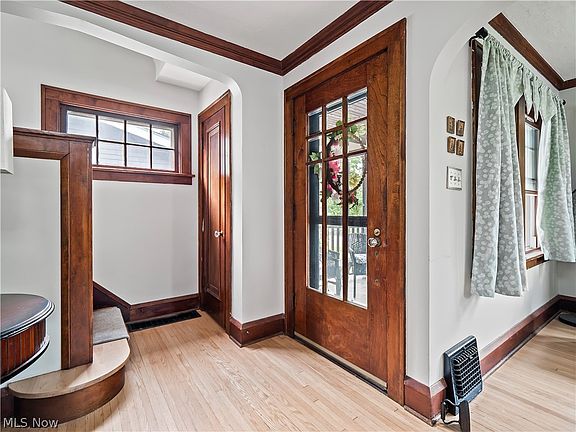 4th image of 16610 Ernest Ave