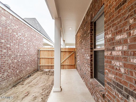 5th image of 107 Millie Park Dr