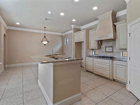 2nd image of 3804 Park Flower Ct
