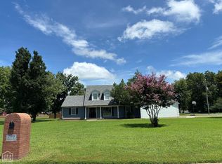 100 Charleston Dr, Walnut Ridge, AR 72476