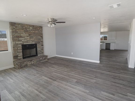 3rd image of 8848 Xavier Ave