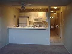 4th image of 902 28th St SE