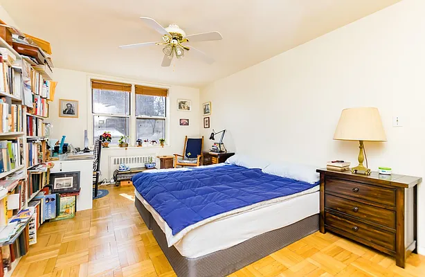Sold by Re/Max In The City | media 7