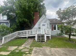 809 11th St W, Huntington, WV 25704