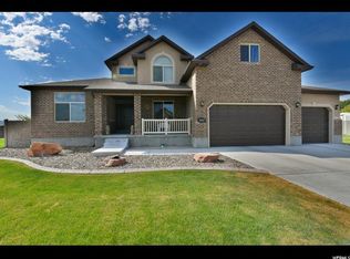 3657 W Candle Brook Ct, South Jordan, UT 84009