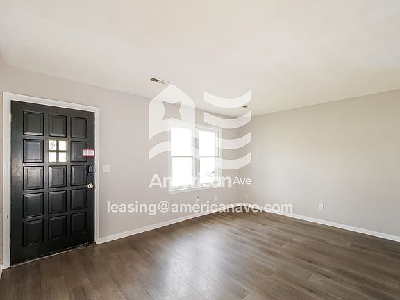 3-Living Room