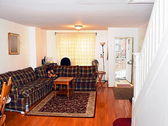 3rd image of 438 Hoffman St