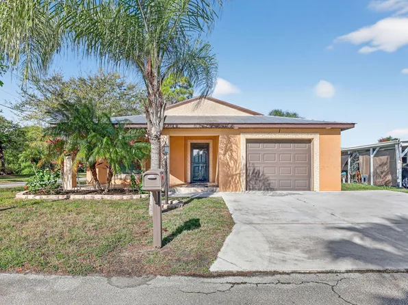 1 Cortez Lane, Port St Lucie, FL 34952
